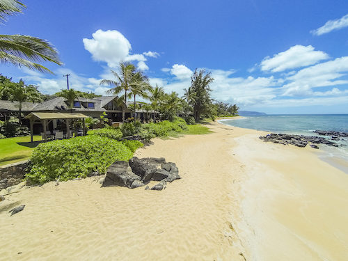Maui beachfront homes